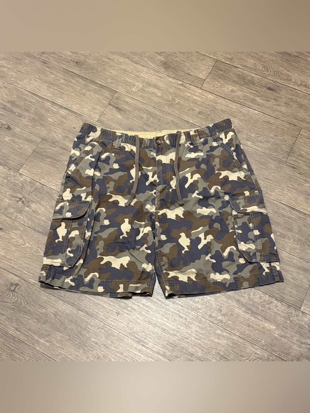 Outdoor Life Camo Cargo Shorts - Men’s Size XL - Ripstop Cotton